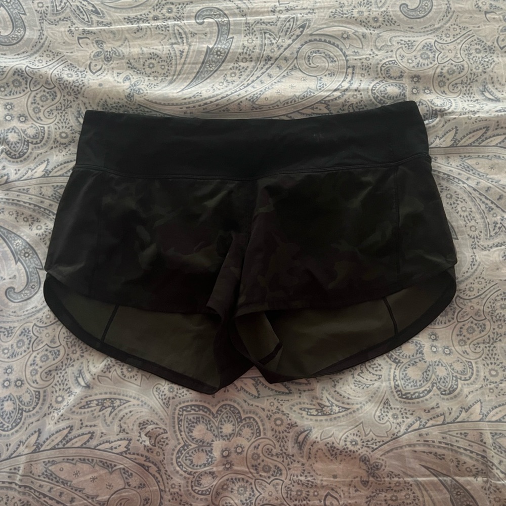 LULULEMON CAMO SPEED UP SHORTS
